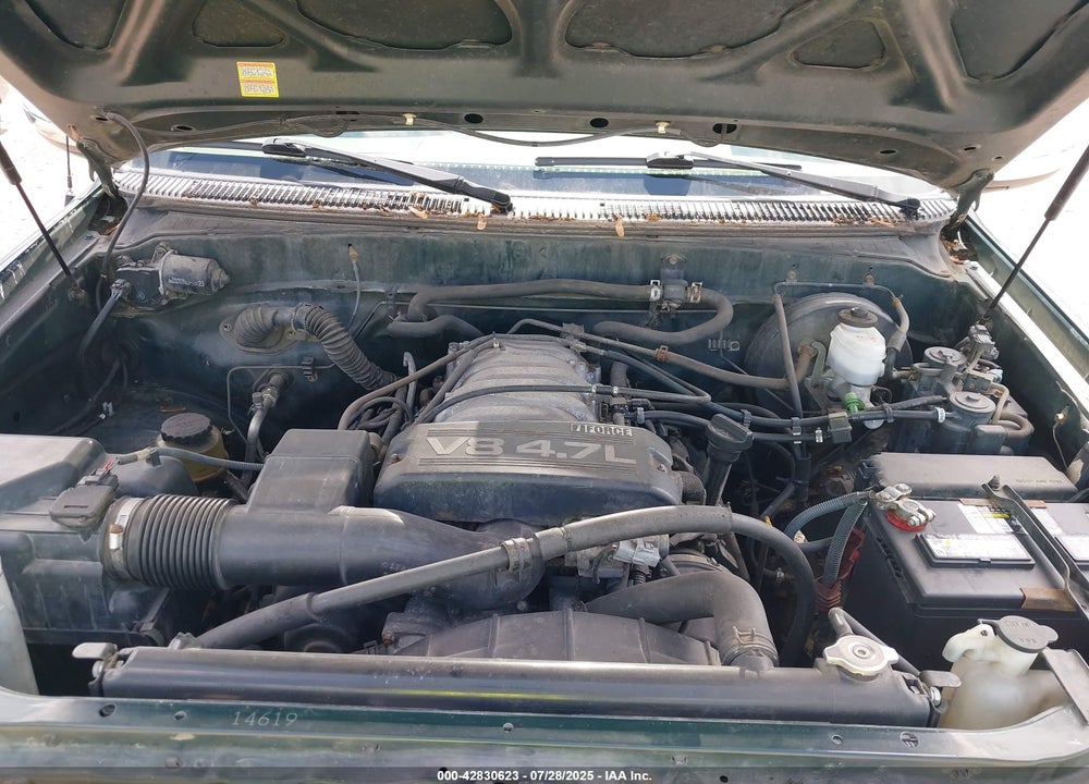 2002 TOYOTA TUNDRA SR5 V8 VIN: 5TBBT44112S313545