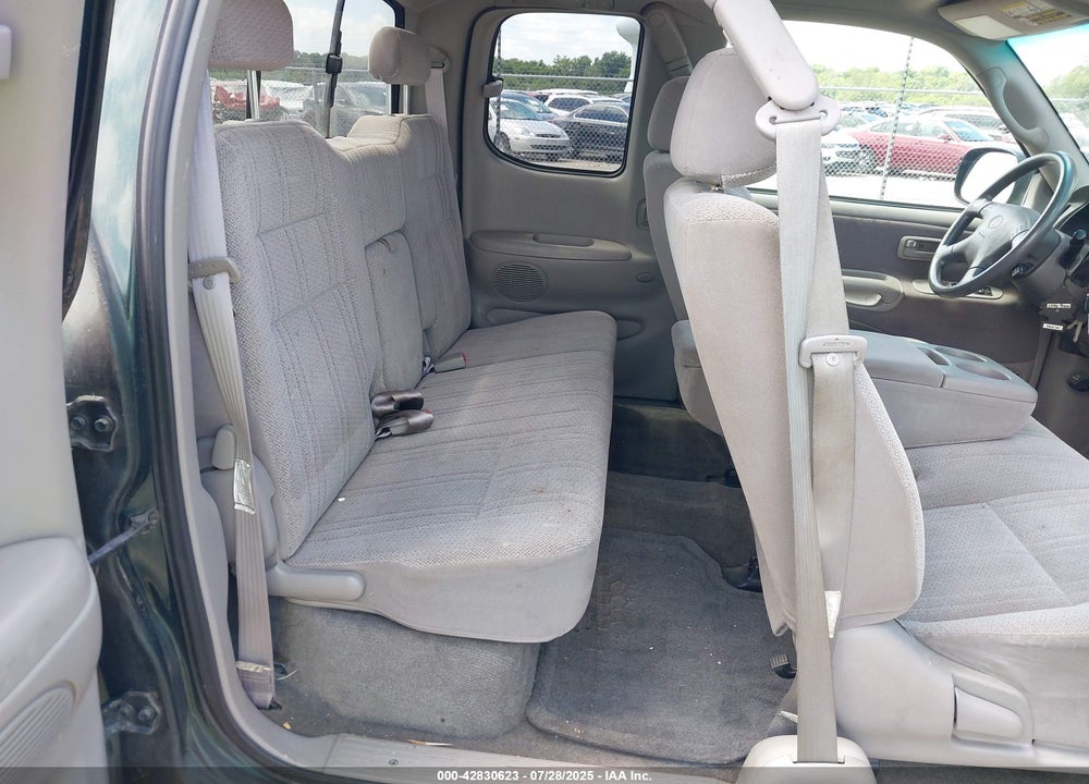 2002 TOYOTA TUNDRA SR5 V8 VIN: 5TBBT44112S313545