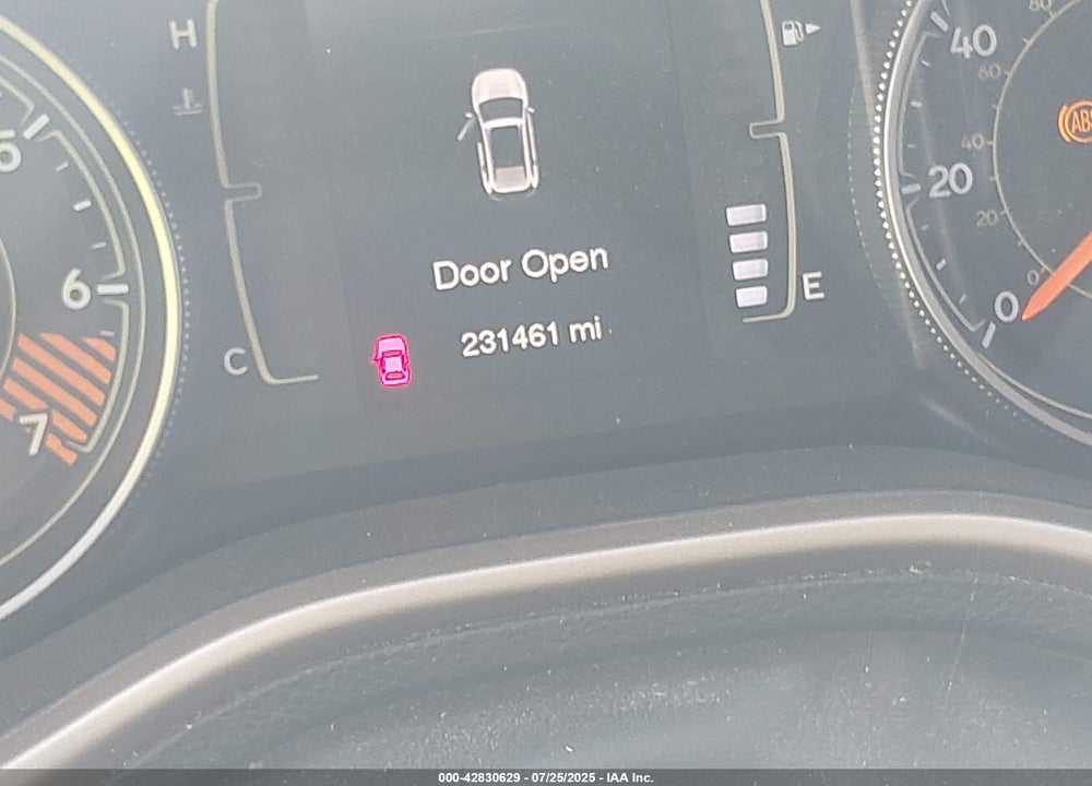 2015 JEEP CHEROKEE VIN: 1C4PJLCB2FW656782