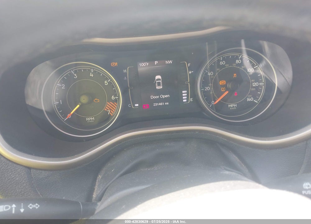 2015 JEEP CHEROKEE VIN: 1C4PJLCB2FW656782
