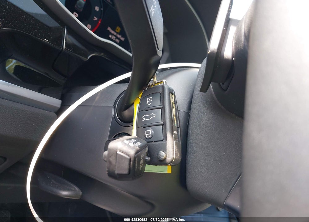 2024 AUDI Q3 VIN: WA1DECF33R1097525