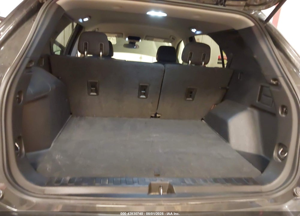 2020 CHEVROLET EQUINOX VIN: 2GNAXKEV1L6102068