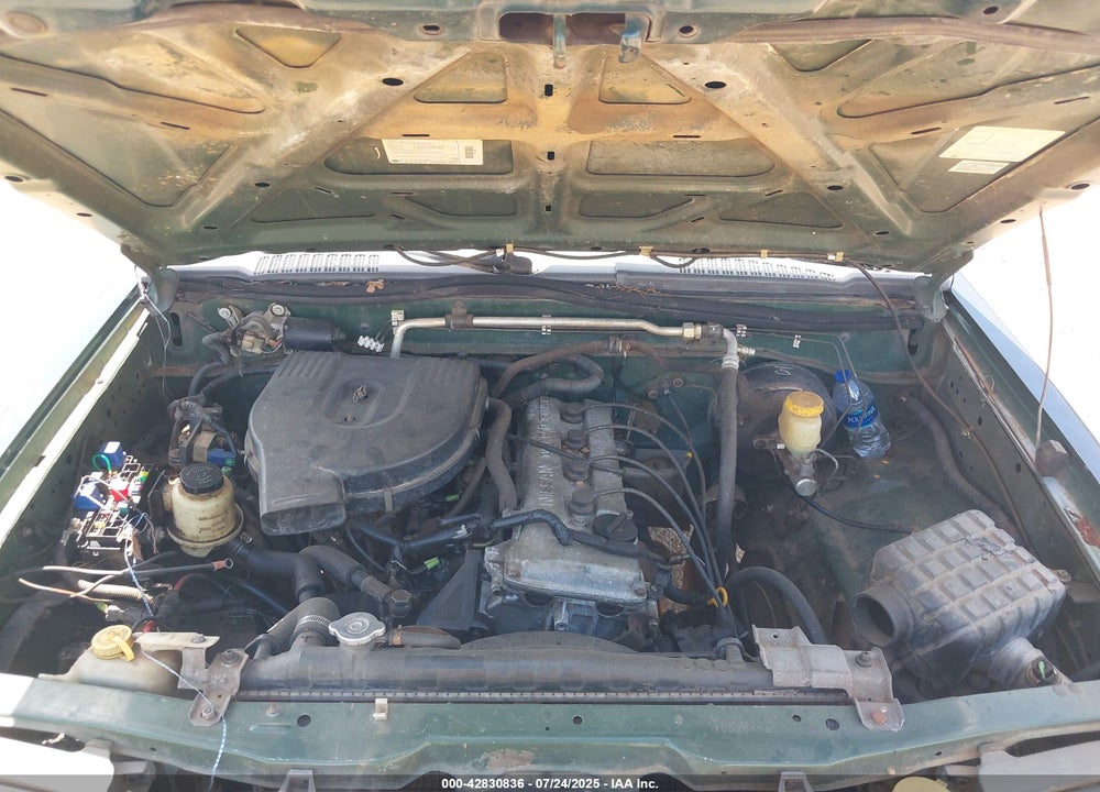 2000 NISSAN FRONTIER XE VIN: 1N6DD26S8YC320118