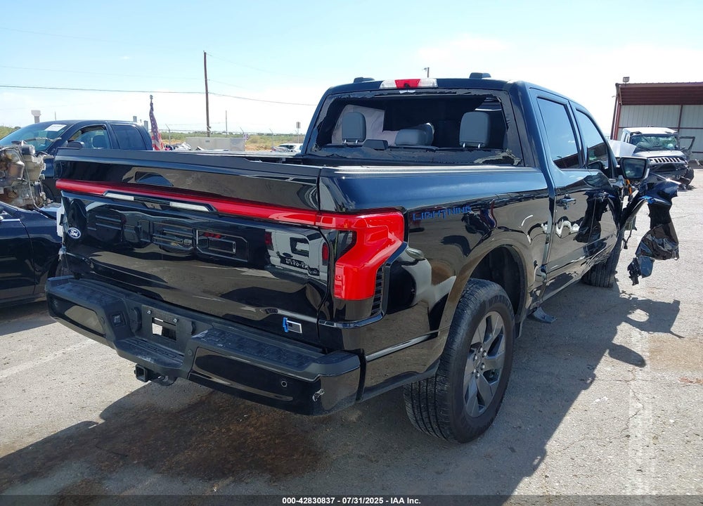 2024 FORD F-150 LIGHTNING LARIAT VIN: 1FT6W5L79RWG16322