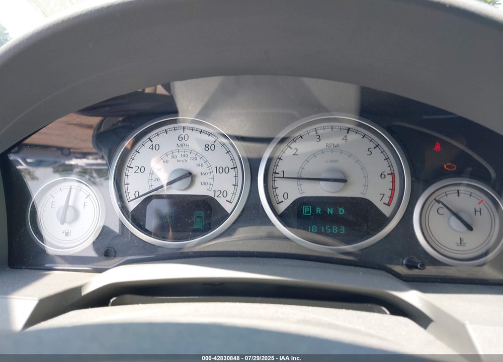 2010 CHRYSLER TOWN & COUNTRY VIN: 2A4RR5D12AR130117