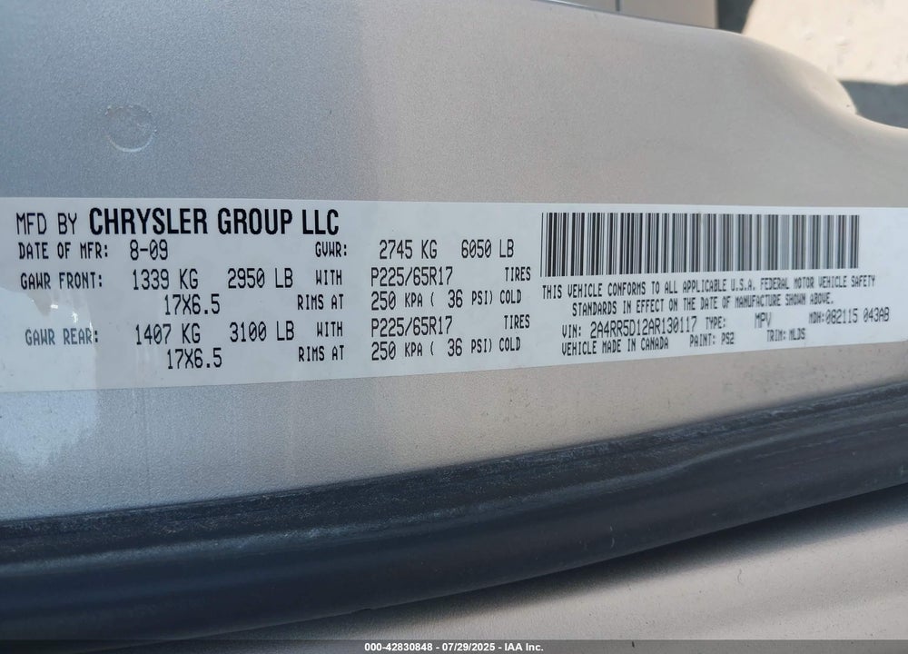 2010 CHRYSLER TOWN & COUNTRY VIN: 2A4RR5D12AR130117