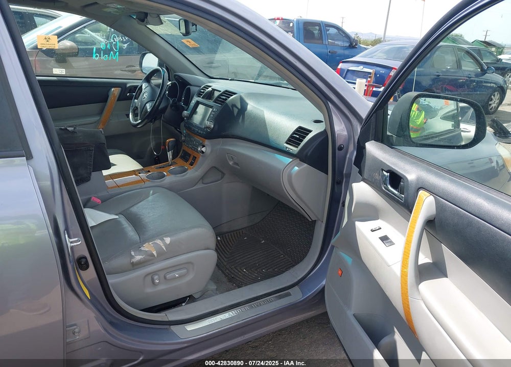 2008 TOYOTA HIGHLANDER HYBRID VIN: JTEEW44A082005807