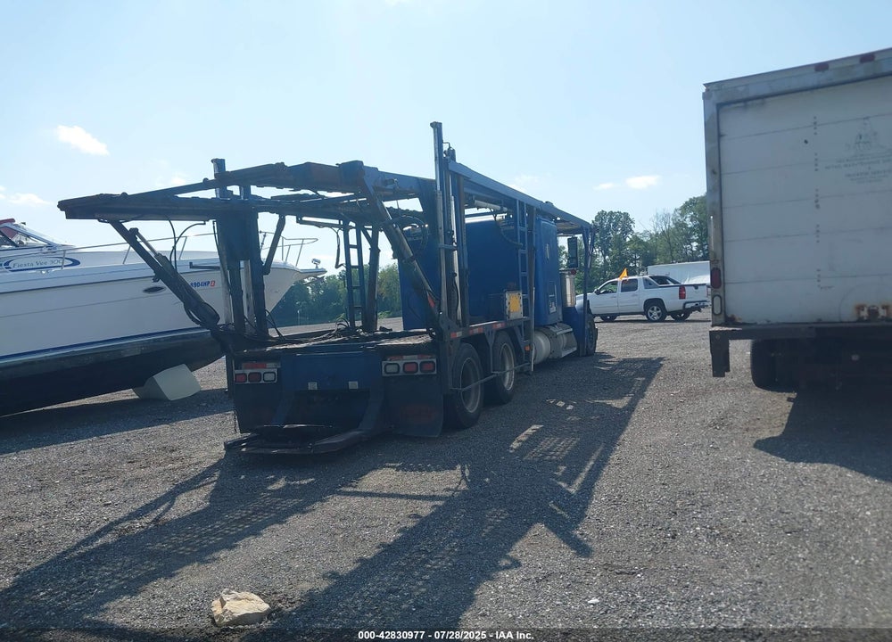 2000 PETERBILT 379 VIN: 1NP5LR9X2YD509926