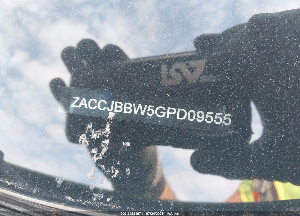 2016 JEEP RENEGADE VIN: ZACCJBBW5GPD09555