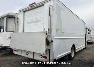 2010 FREIGHTLINER CHASSIS M LINE WALK-IN VAN VIN: 4UZAAPDU3ACAS1737