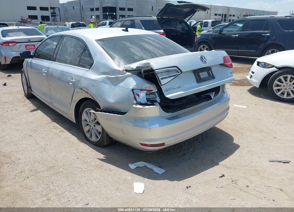 2015 VOLKSWAGEN JETTA VIN: 3VWLA7AJ4FM422351