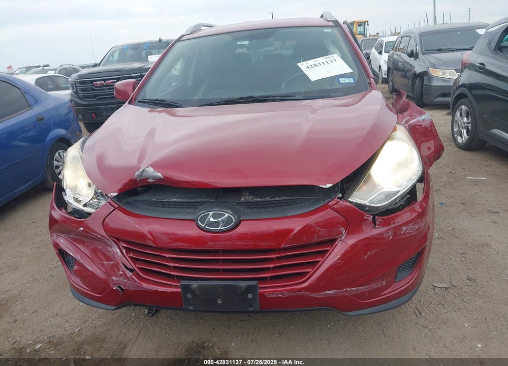 2011 HYUNDAI TUCSON VIN: KM8JU3AC5BU229686
