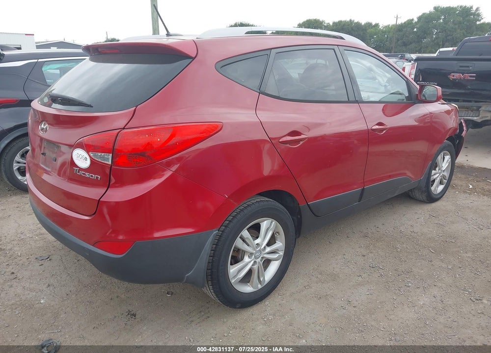 2011 HYUNDAI TUCSON VIN: KM8JU3AC5BU229686