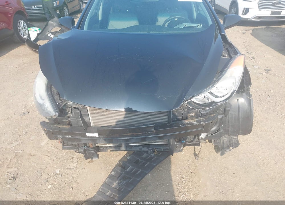 2013 HYUNDAI ELANTRA VIN: 5NPDH4AE4DH328476