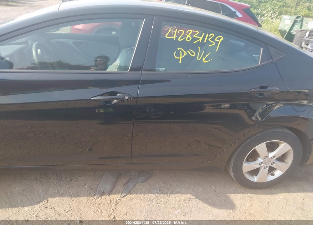 2013 HYUNDAI ELANTRA VIN: 5NPDH4AE4DH328476