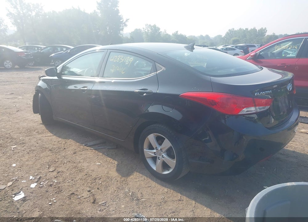2013 HYUNDAI ELANTRA VIN: 5NPDH4AE4DH328476