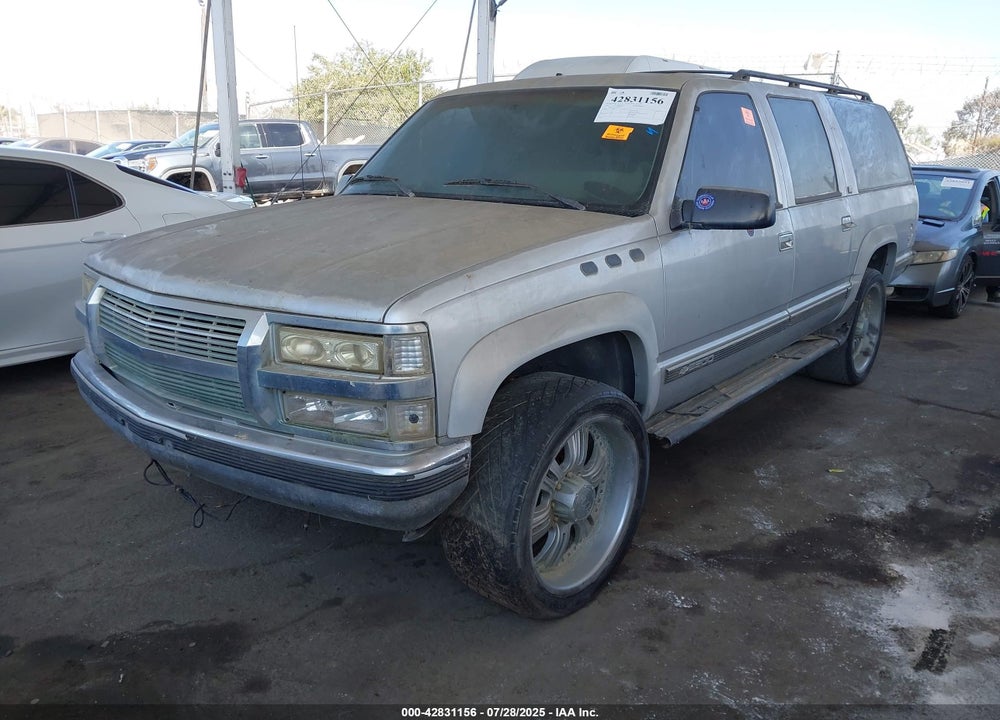 1994 CHEVROLET SUBURBAN K2500 VIN: 1GNGK26N3RJ376343