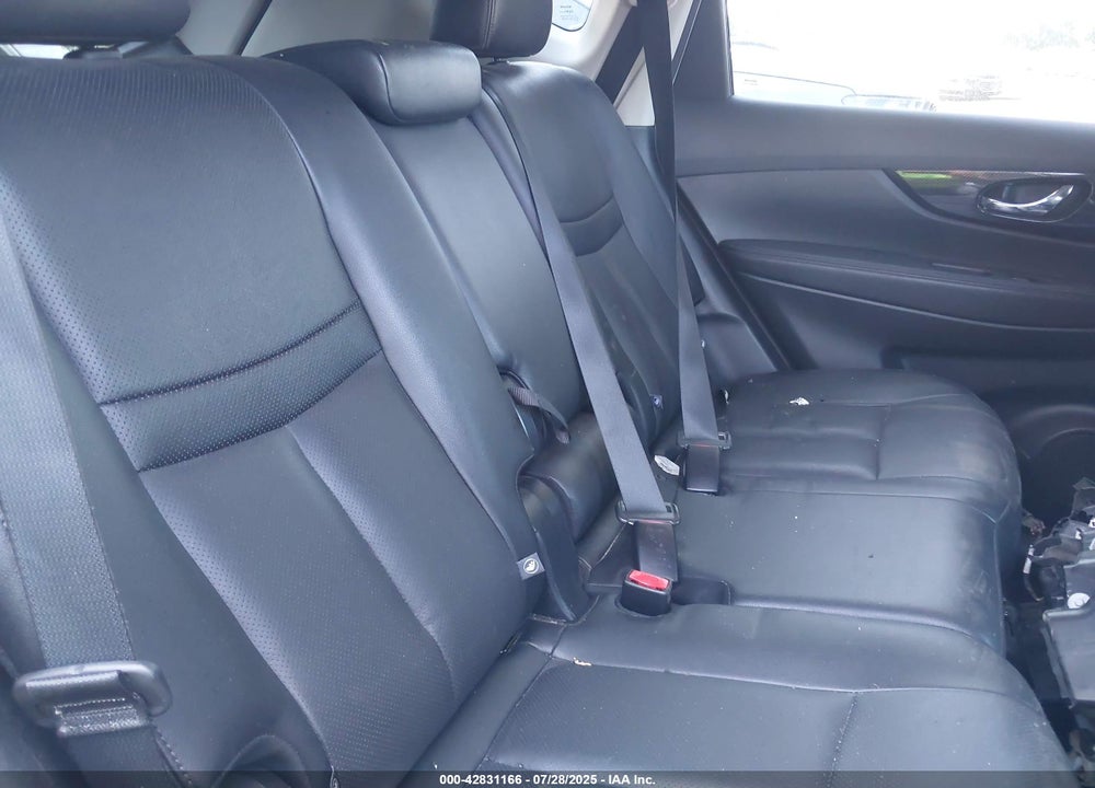 2019 NISSAN ROGUE VIN: 5N1AT2MV2KC717588
