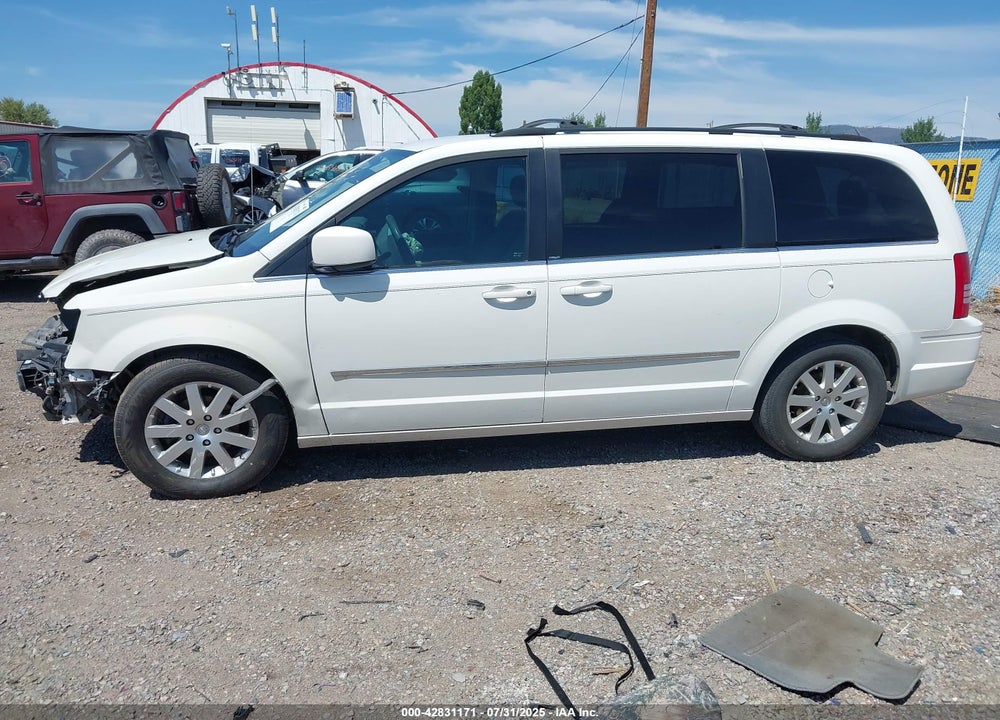 2010 CHRYSLER TOWN & COUNTRY TOURING VIN: 2A4RR5DX1AR136558