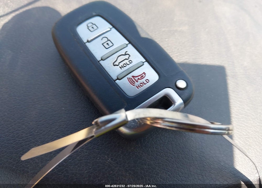 2014 HYUNDAI SONATA VIN: 5NPEC4AC6EH836063