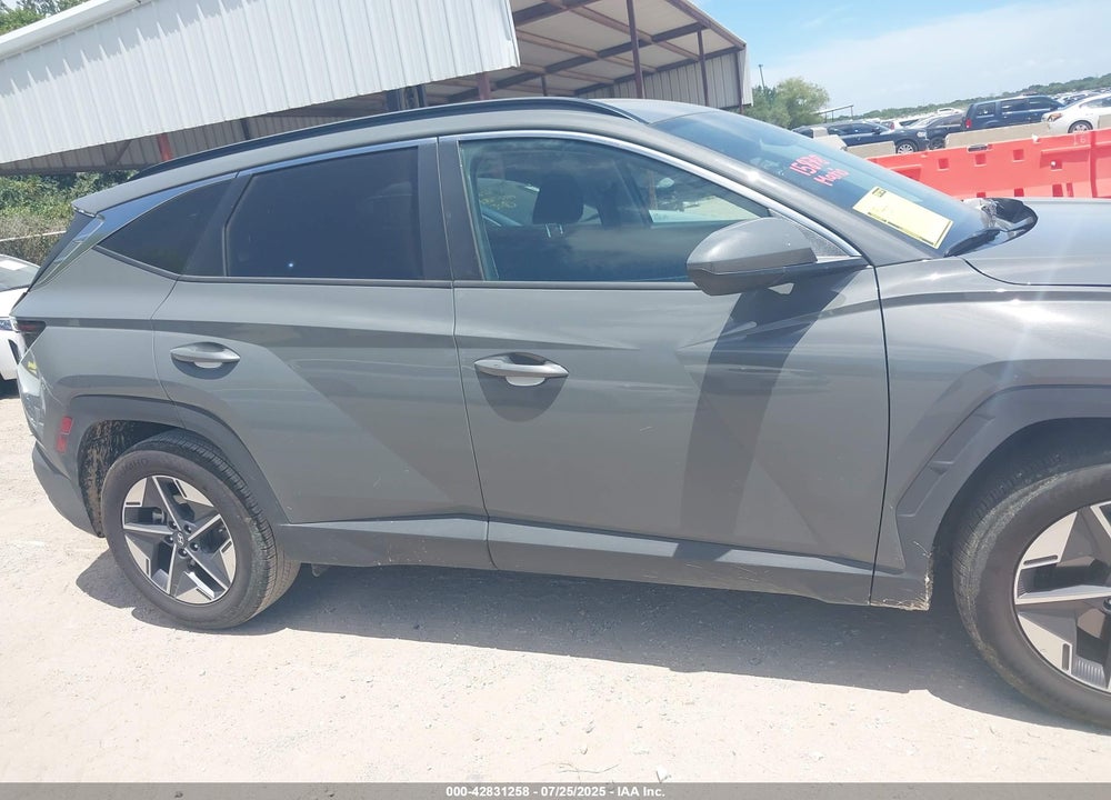 2025 HYUNDAI TUCSON VIN: 5NMJB3DE3SH546610
