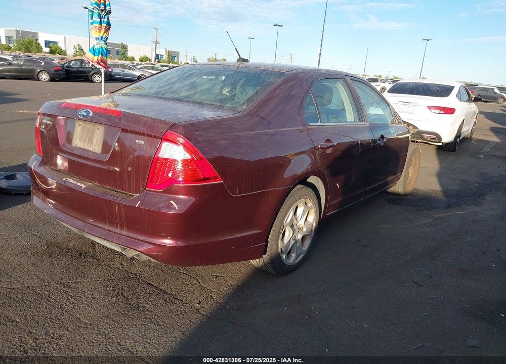 2011 FORD FUSION VIN: 3FAHP0HA2BR334132