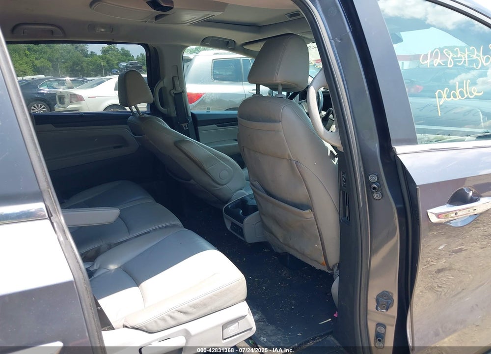 2018 HONDA ODYSSEY EX-L VIN: 5FNRL6H73JB010768