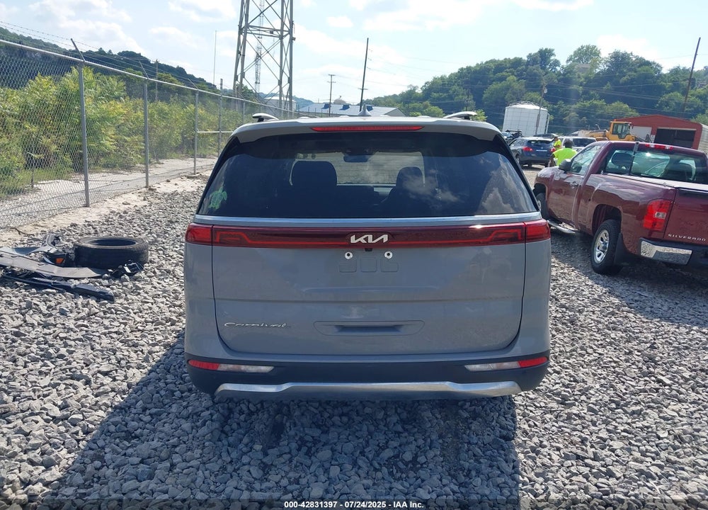 2022 KIA CARNIVAL MPV VIN: KNDNE5H36N6146460