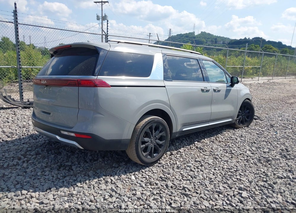 2022 KIA CARNIVAL MPV VIN: KNDNE5H36N6146460