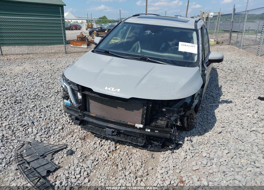 2022 KIA CARNIVAL MPV VIN: KNDNE5H36N6146460