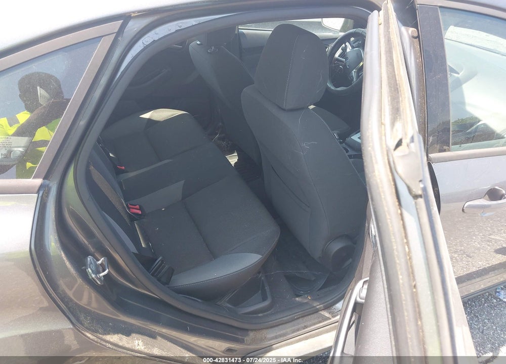 2012 FORD FOCUS VIN: 1FAHP3F24CL404341
