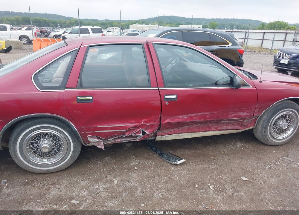 1995 CHEVROLET CAPRICE CLASSIC VIN: 1G1BL52WXSR137372