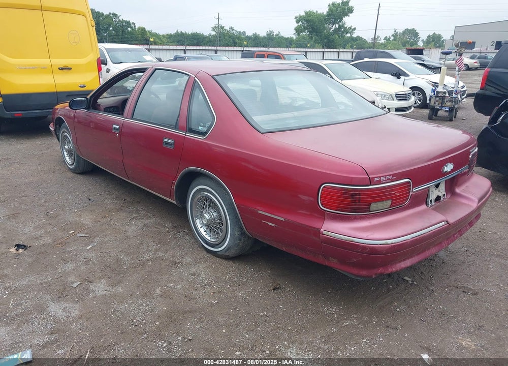 1995 CHEVROLET CAPRICE CLASSIC VIN: 1G1BL52WXSR137372