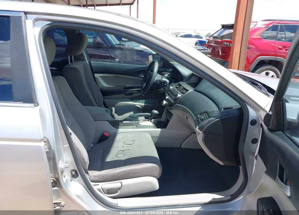 2011 HONDA ACCORD VIN: 1HGCP2F36BA067724
