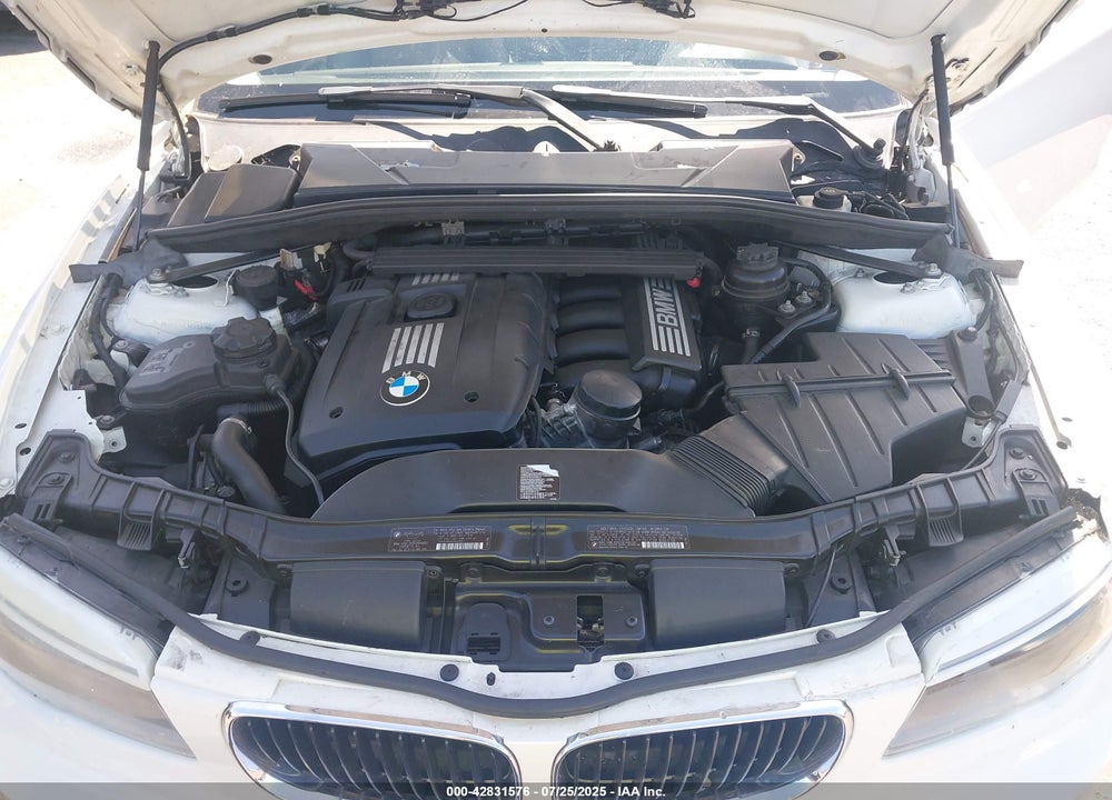 2012 BMW 1 SERIES VIN: WBAUP9C51CVL91561