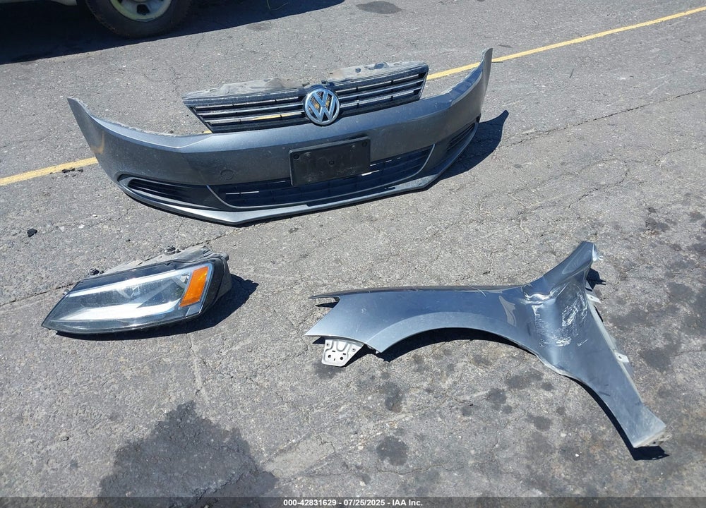 2014 VOLKSWAGEN JETTA VIN: 3VWD17AJ0EM434757