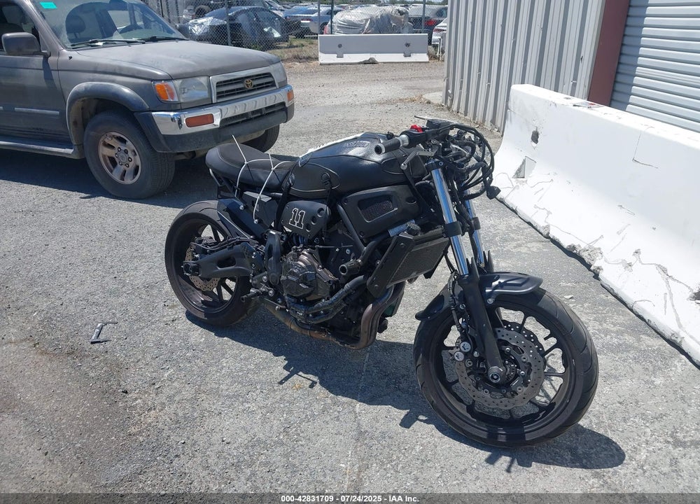 2018 YAMAHA XSR700 C VIN: JYARM21Y2JA000083