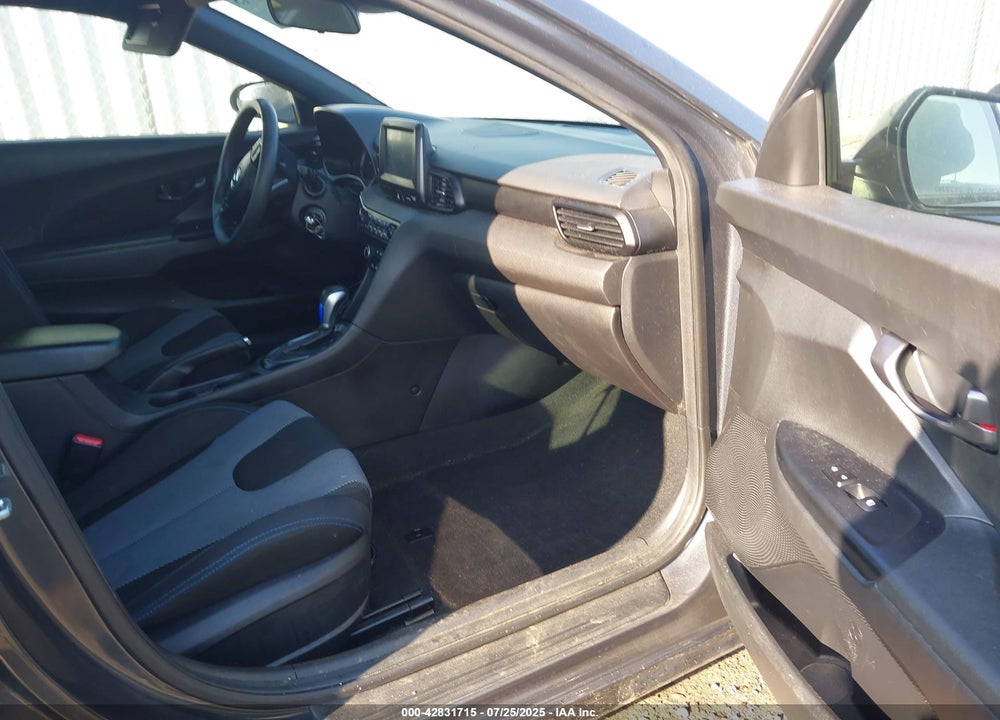 2019 HYUNDAI VELOSTER VIN: KMHTG6AF3KU018577