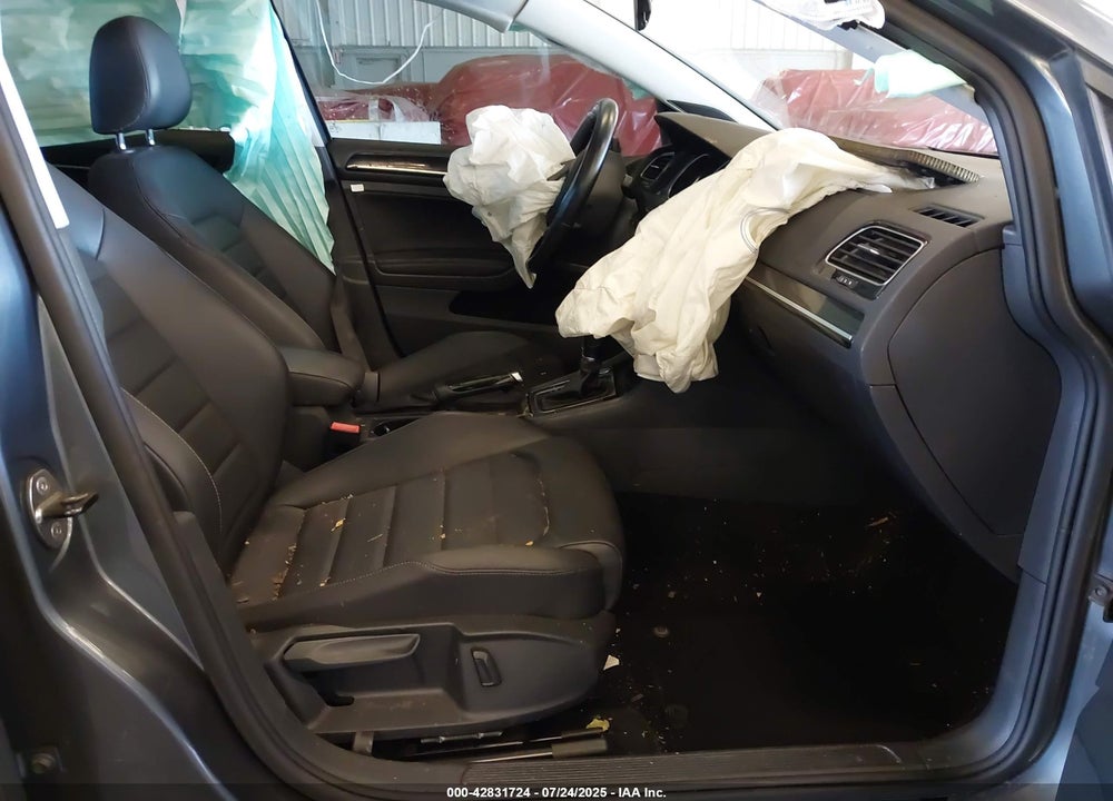 2015 VOLKSWAGEN GOLF VIN: 3VW217AU0FM093430