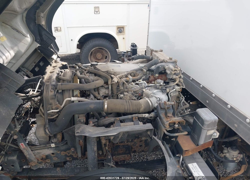 2018 ISUZU NRR VIN: JALE5W166J7303451