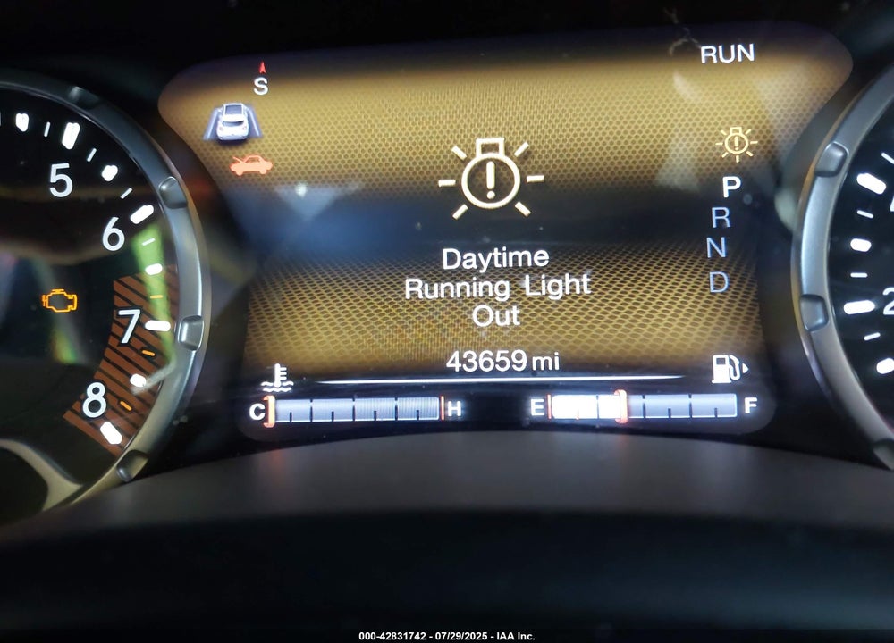 2022 JEEP RENEGADE VIN: ZACNJDC15NPN53093