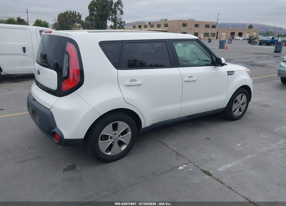 2015 KIA SOUL VIN: KNDJN2A23F7139055