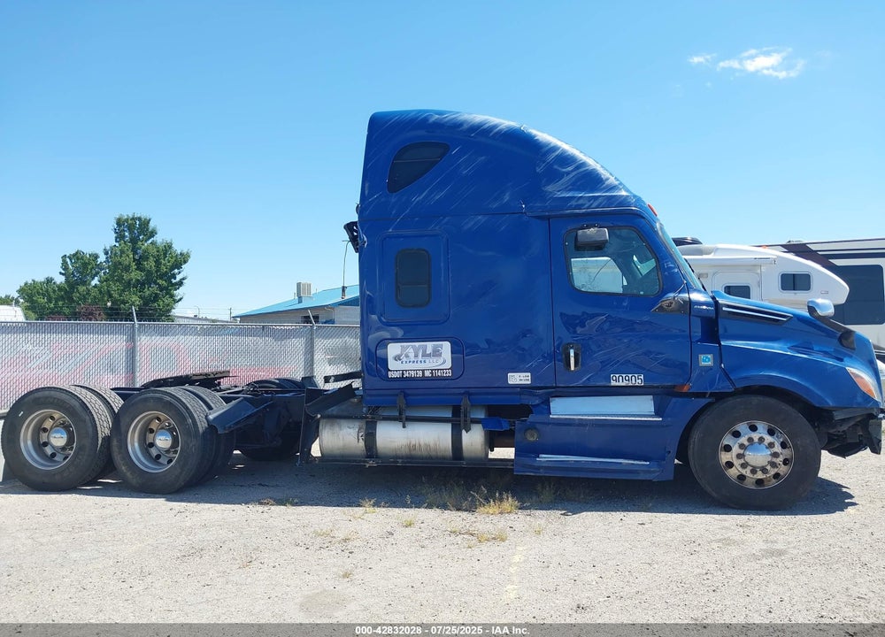 2019 FREIGHTLINER NEW CASCADIA 126 VIN: 3AKJHHDR8KSKD8208