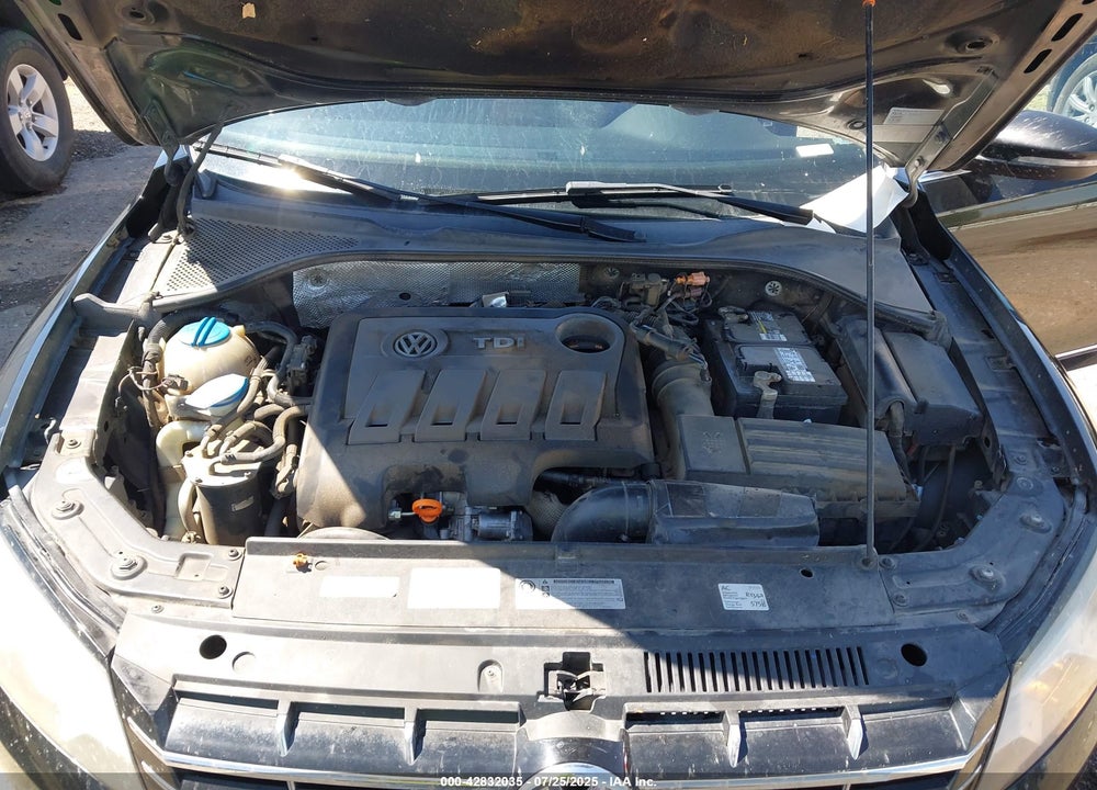 2012 VOLKSWAGEN PASSAT VIN: 1VWCN7A31CC071983