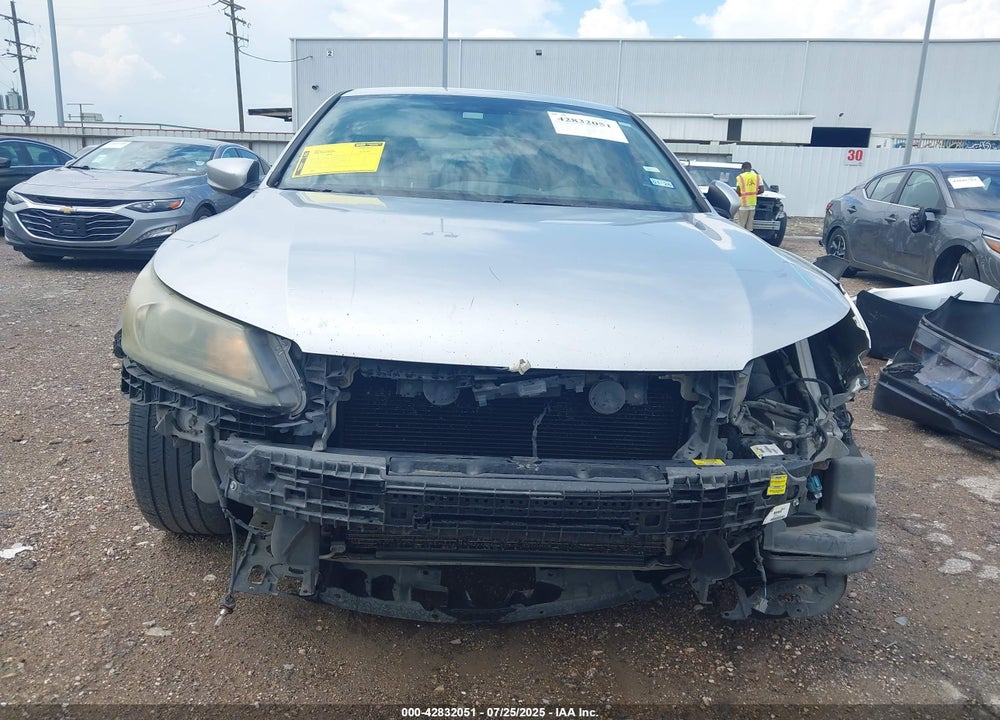 2015 HONDA ACCORD VIN: 1HGCR2F52FA052722