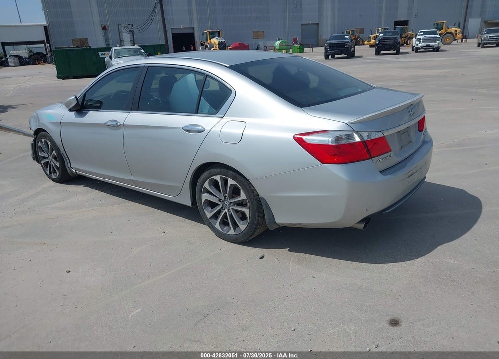 2015 HONDA ACCORD VIN: 1HGCR2F52FA052722