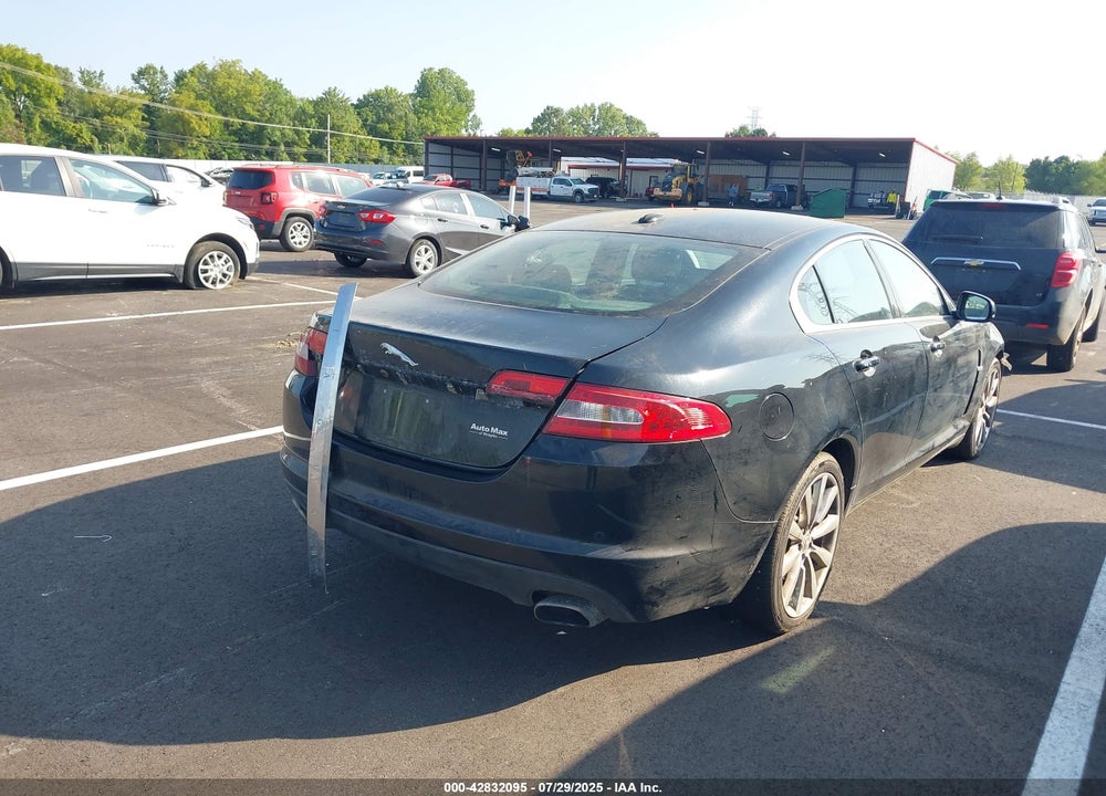 2010 JAGUAR XF VIN: SAJWA0GBXALR51936