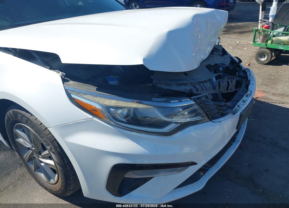 2019 KIA OPTIMA VIN: 5XXGT4L33KG376003