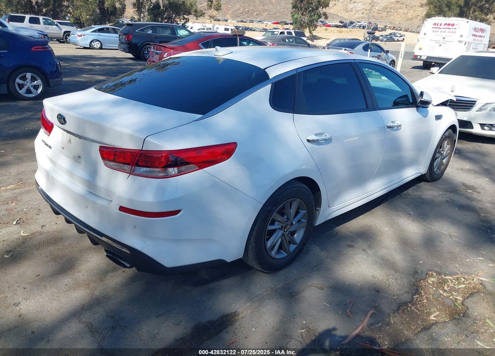 2019 KIA OPTIMA VIN: 5XXGT4L33KG376003