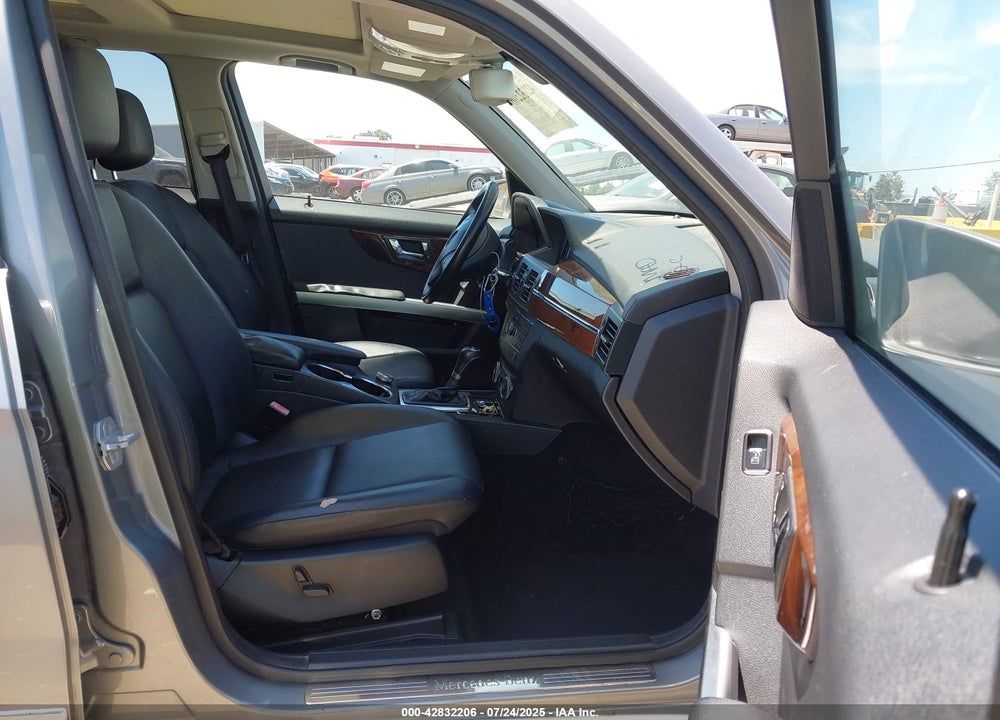 2011 MERCEDES-BENZ GLK-CLASS VIN: WDCGG8HB5BF671690